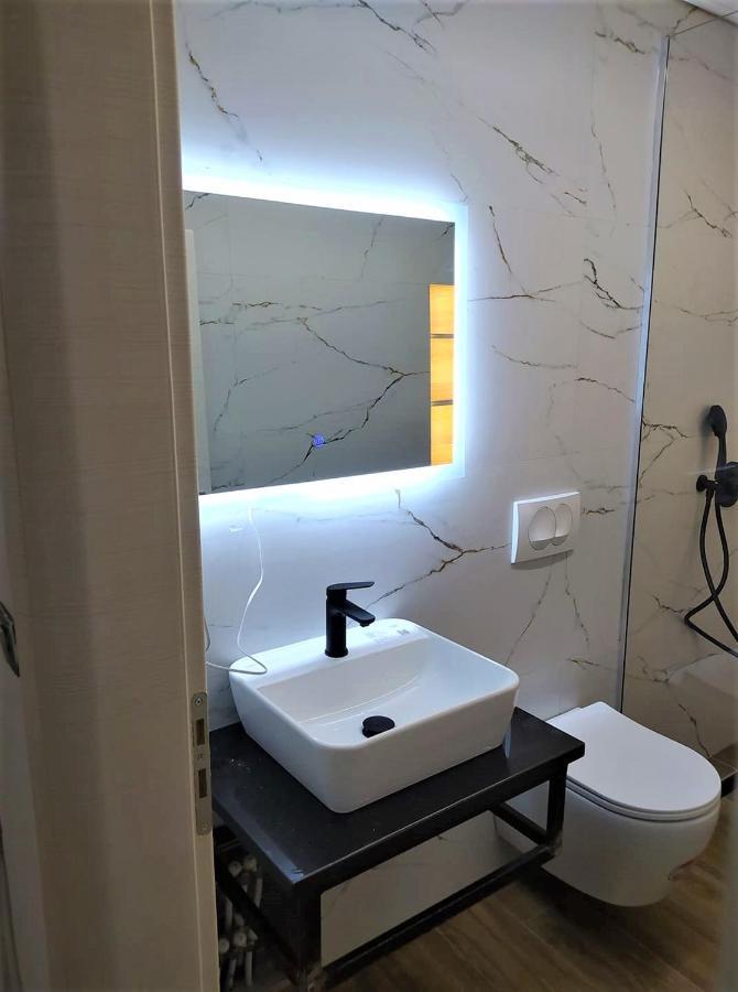 Lighting Jasminum Apartment Sarande Exterior photo